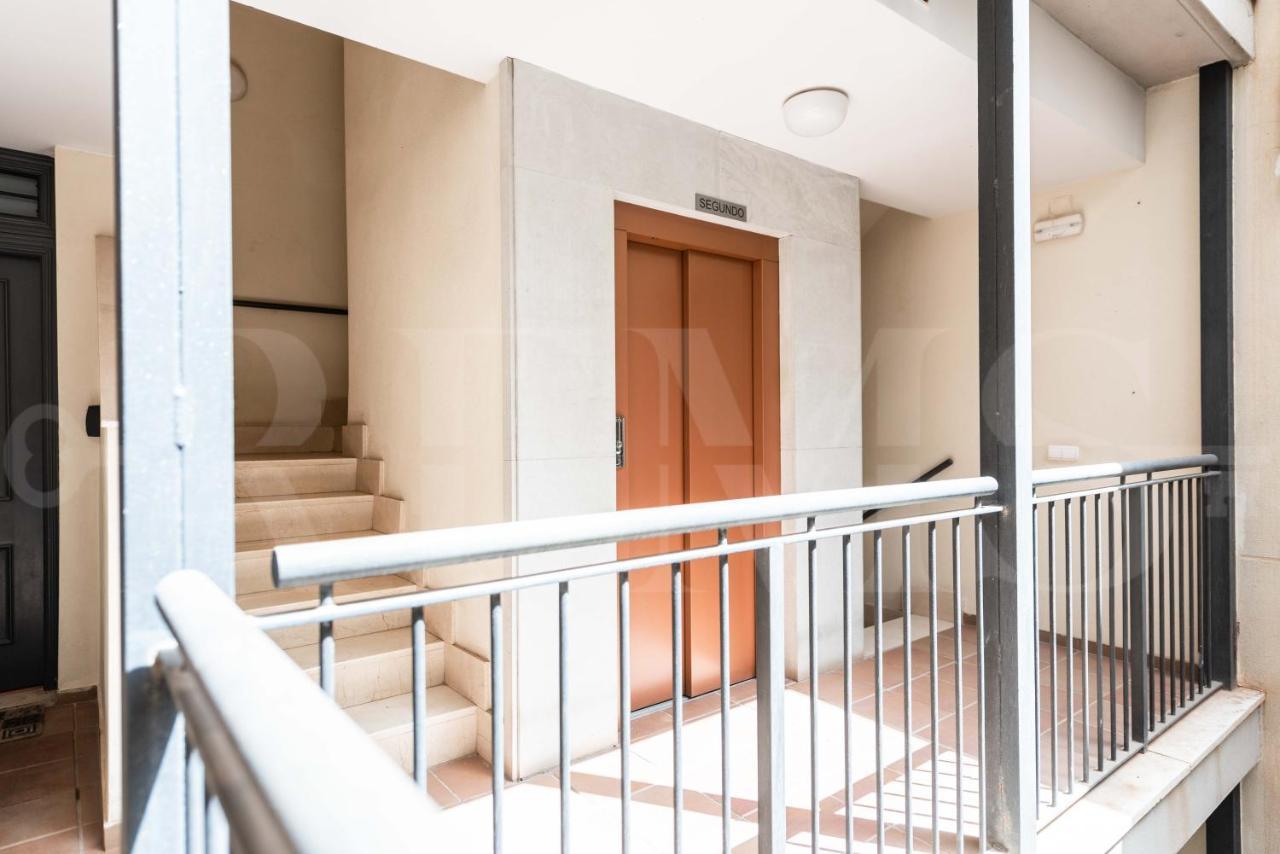 Inviting Apartment In The Heart Of Malaga By Rems מראה חיצוני תמונה