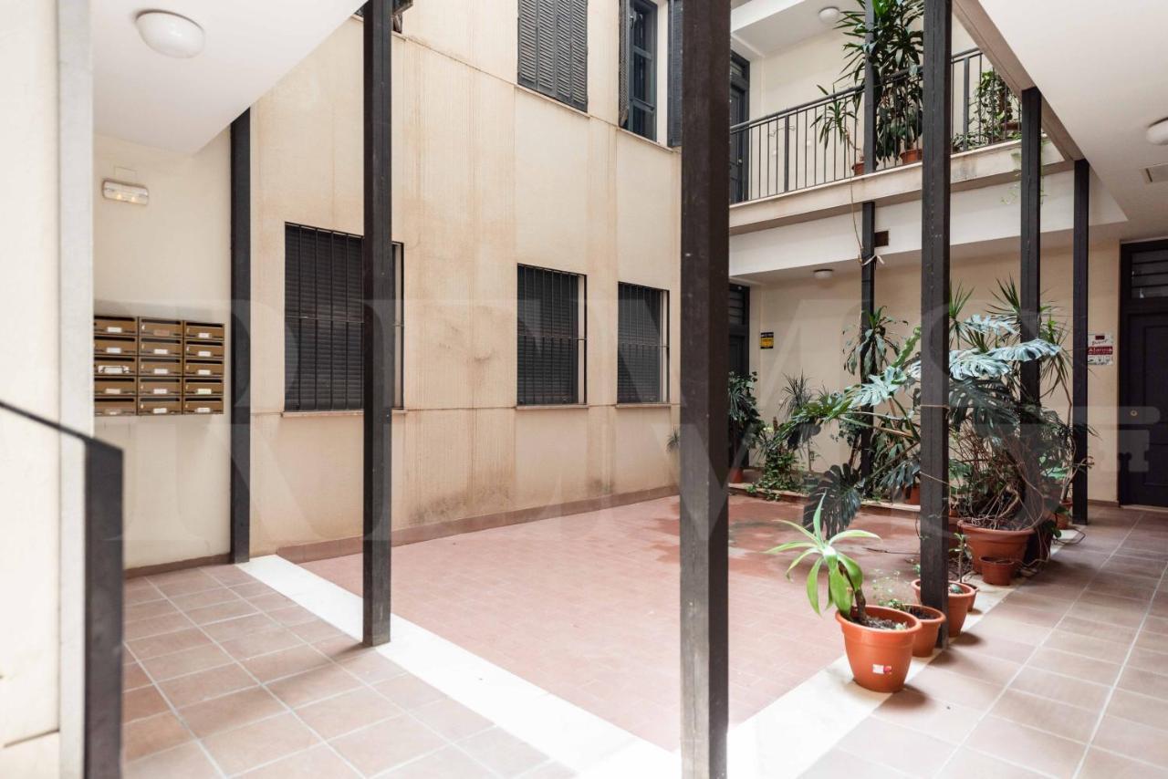 Inviting Apartment In The Heart Of Malaga By Rems מראה חיצוני תמונה