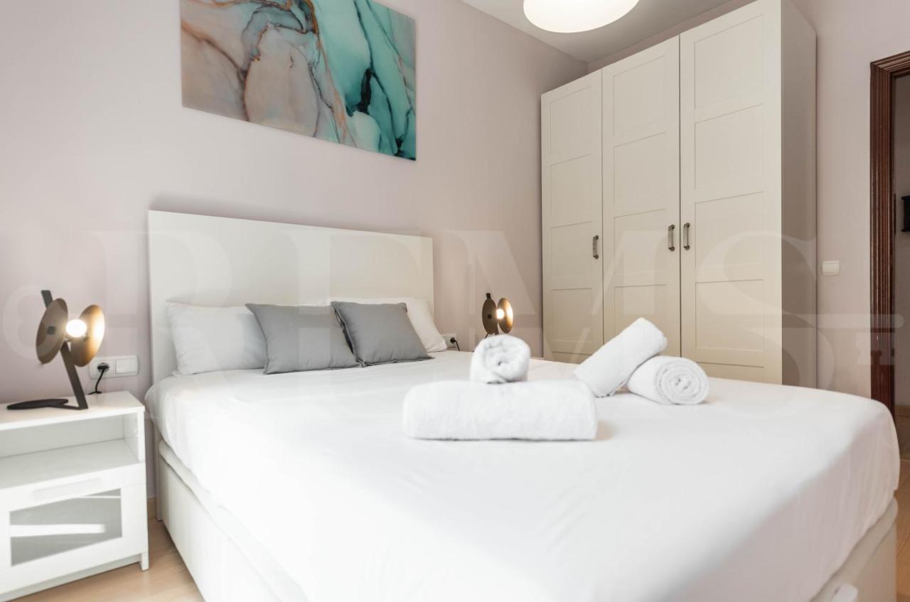 Inviting Apartment In The Heart Of Malaga By Rems מראה חיצוני תמונה
