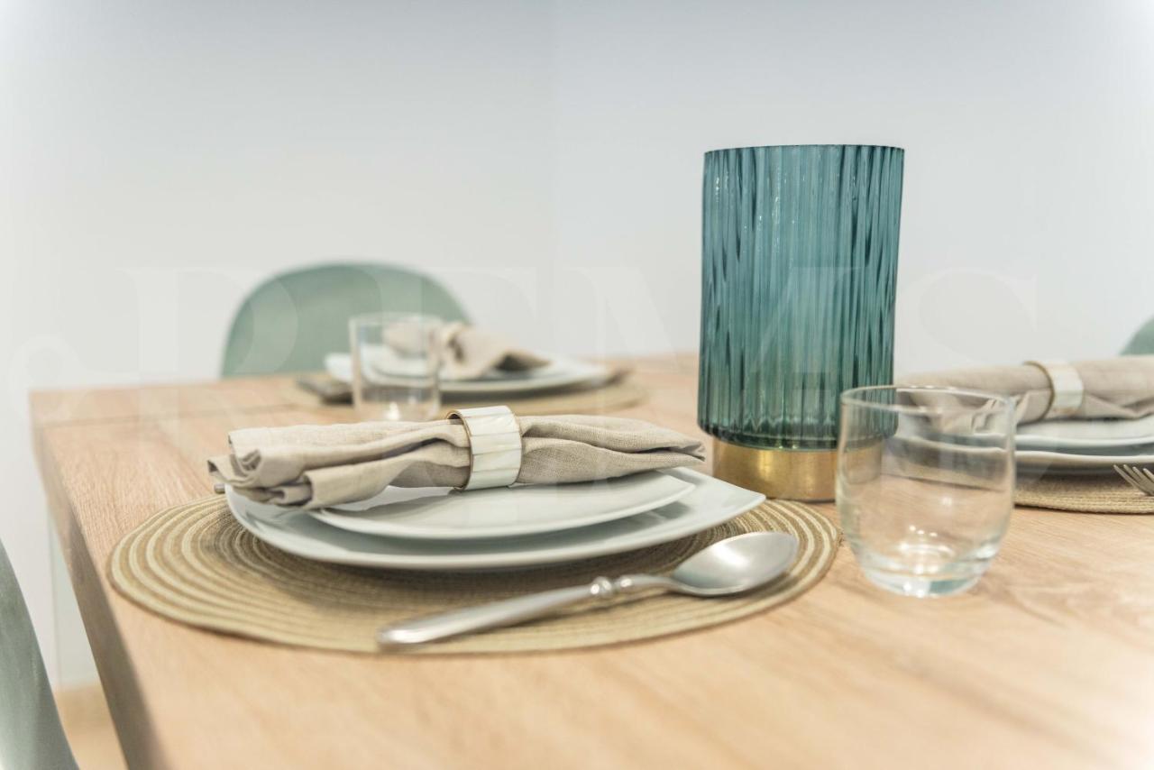 Inviting Apartment In The Heart Of Malaga By Rems מראה חיצוני תמונה
