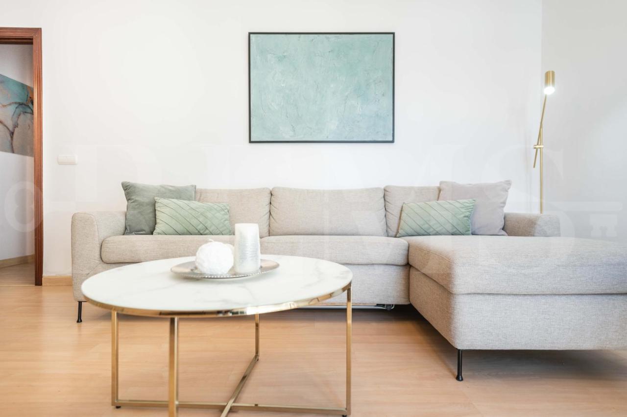 Inviting Apartment In The Heart Of Malaga By Rems מראה חיצוני תמונה